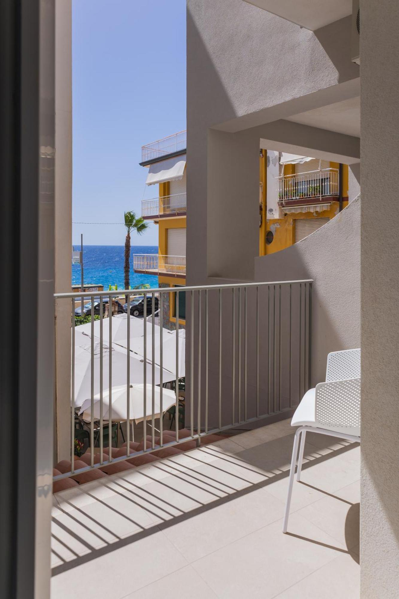Atena Room Letojanni Exterior photo