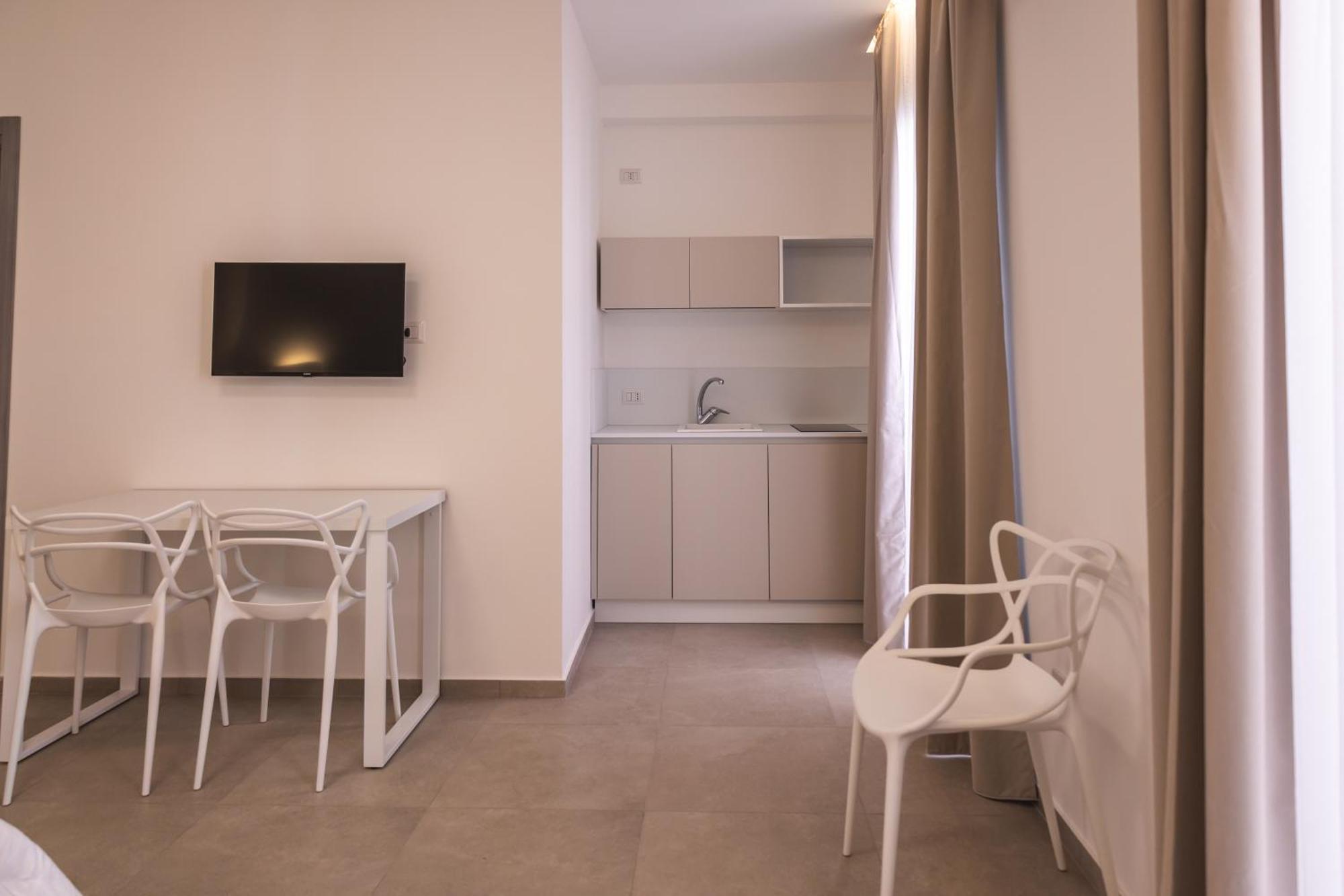 Atena Room Letojanni Exterior photo